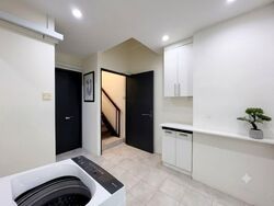 Clementi Avenue 2 Shopping Centre (D5), Shop House #571678731